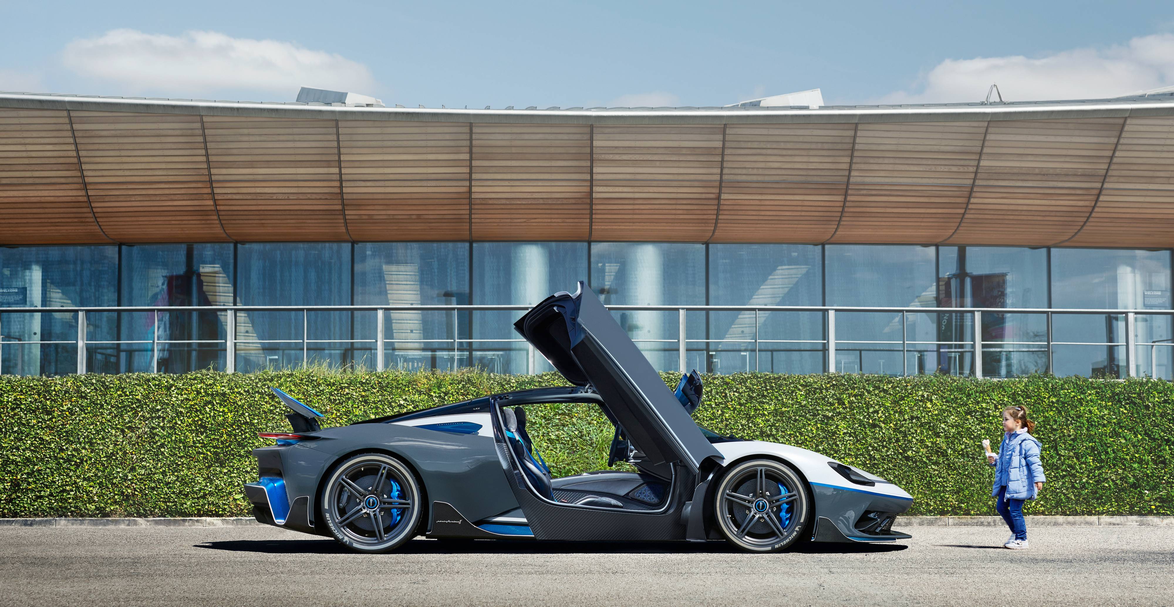 Battista Luxury Hyper GT 1_1